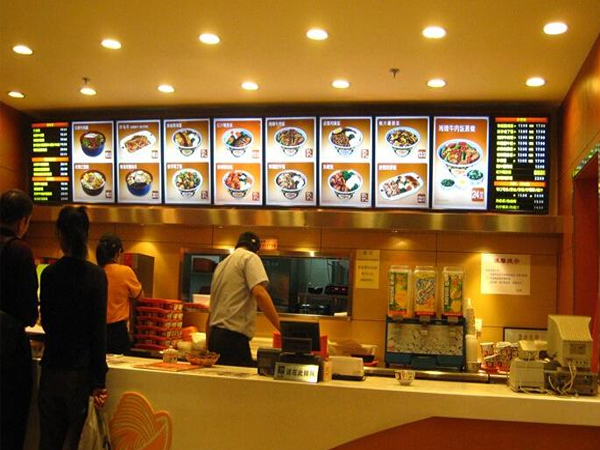 深圳食堂承包是如何成功經(jīng)營一家快餐店