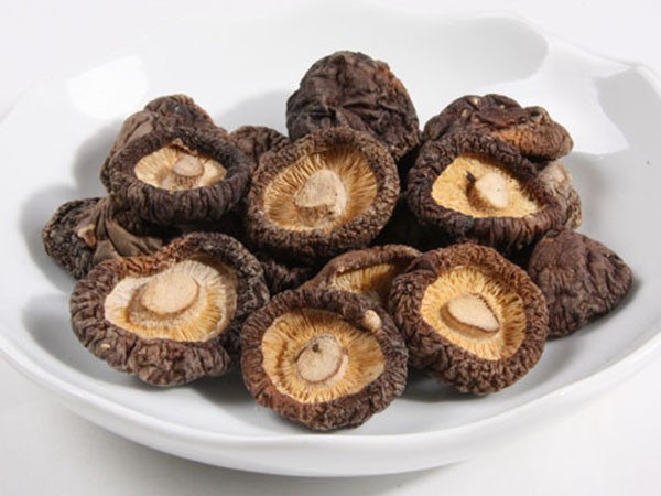 深圳食堂承包淺談香菇的營養(yǎng)價(jià)值